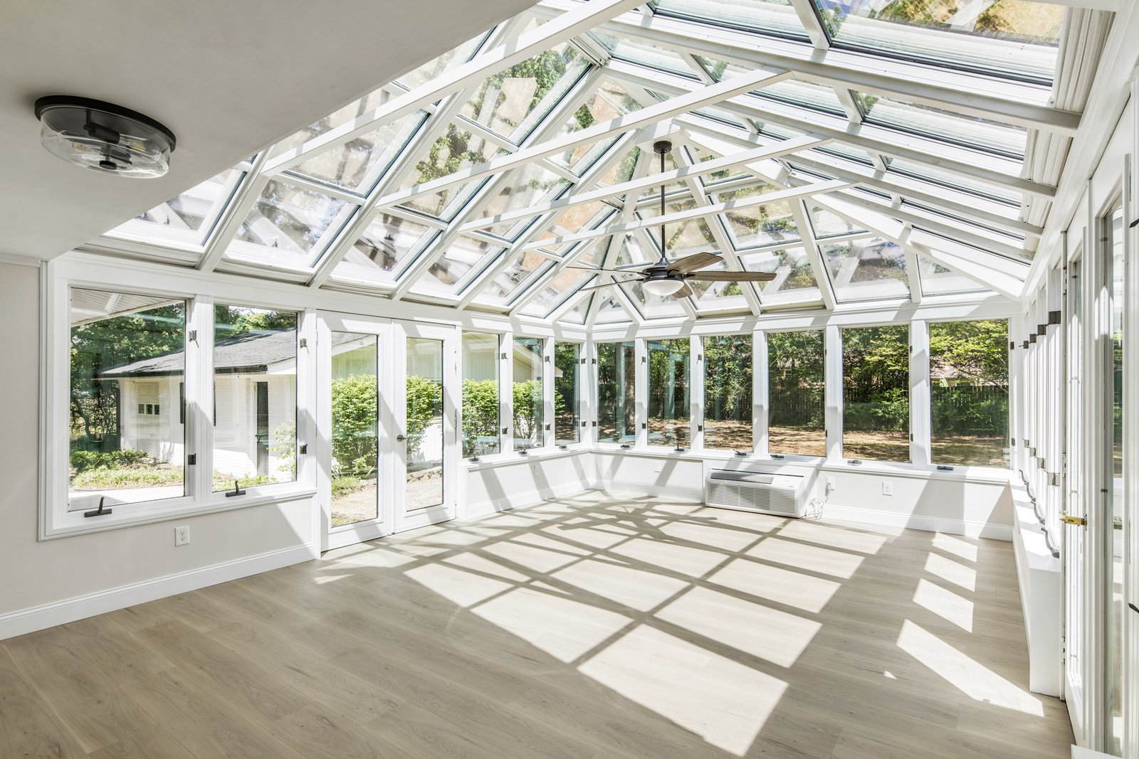 Sunroom - REPLACE with your photo