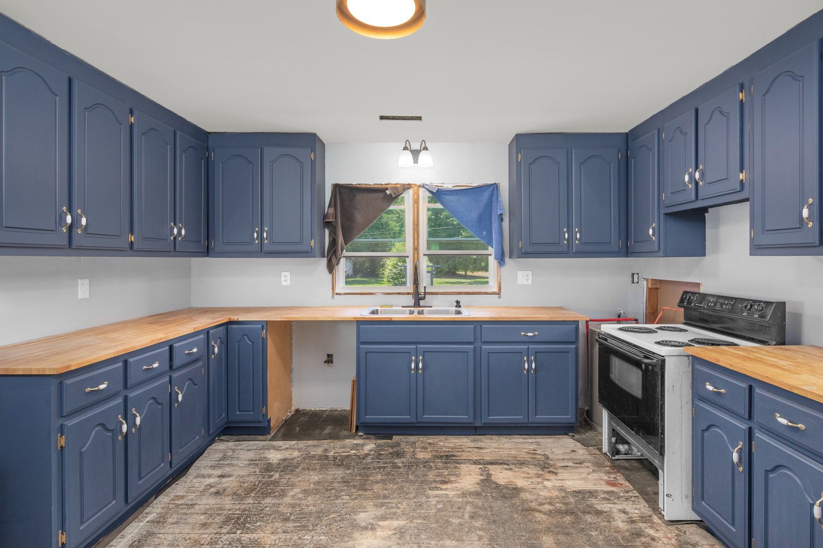 Kitchen - REPLACE with your photo
